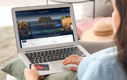 lady booking a holiday